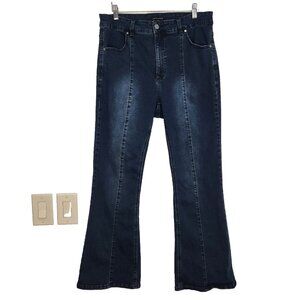 Universal Standard Mariah Bootcut Jeans Womens 14 Dark Wash Center Seam Stretch